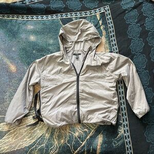 Forever 21 Silver Windbreaker Jacket Women’s Small Lightweight Hooded Full Zip